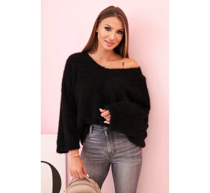 Dámský svetr z mohairu volného střihu s výstřihem do V IT-92 / 34360 Černá lesk - K-Fashion