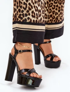 Dámské sandály na vysokém podpatku a platformě lakované černé Jovenes