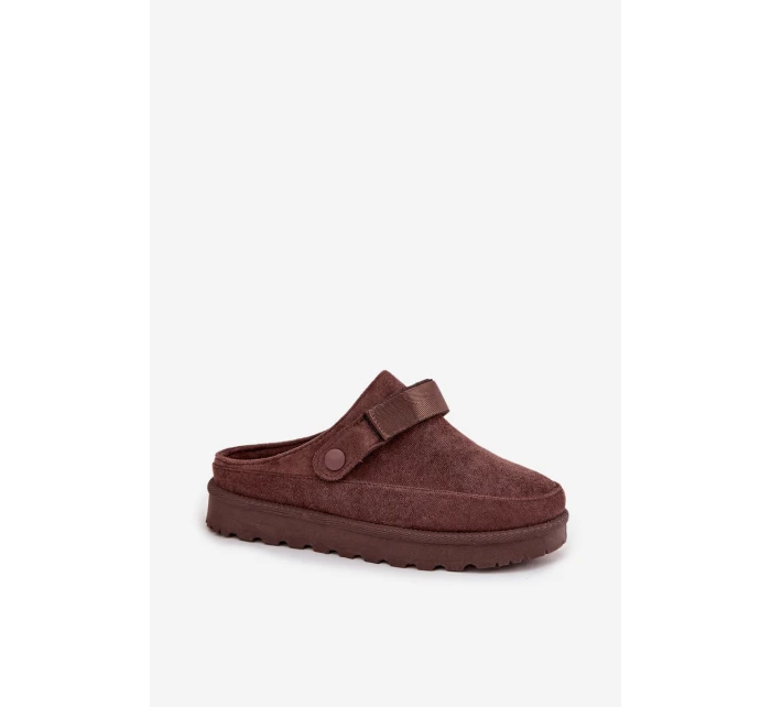 Dámské teplé pantofle s kožešinou na platformě čokoládové model 21715168 - Boto