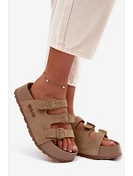 Dámské pantofle na masivní platformě s model 22069656 Big Star Béžové - Big Star Shoes Dámské pantofle na masivní platformě s model 22069656 Big Star Béžové - Big Star Shoes