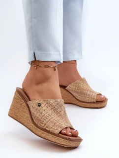 Dámské pantofle na podpatku model 21659185 Beige - SERGIO LEONE