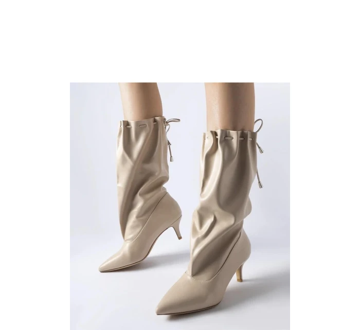 Boty na podpatku model 204479 Solea Boty na podpatku model 204479 Solea