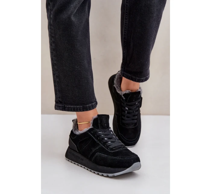 Semišové dámské tenisky s kožíškem a lesklým prvkem Big Star OO274580 Hi-Poly System černé Semišové dámské tenisky s kožíškem a lesklým prvkem Big Star OO274580 Hi-Poly System černé