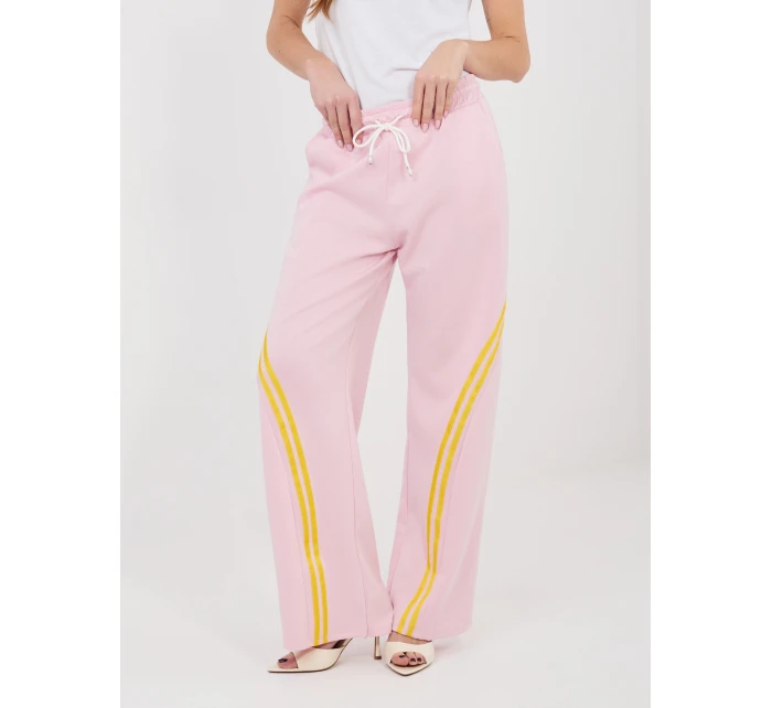 Spodnie dresowe IT DR model 22027580 jasny różowy - FPrice