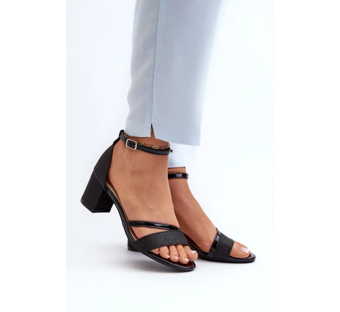 Dámské sandály na nízkém podpatku černé Ploemis