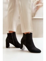 Zateplené Kotníkové Boty Na Podpatku S Zrcadlovým Prvkem Černé Silvare Zateplené Kotníkové Boty Na Podpatku S Zrcadlovým Prvkem Černé Silvare