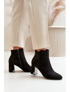 Zateplené Kotníkové Boty Na Podpatku S Zrcadlovým Prvkem Černé Silvare