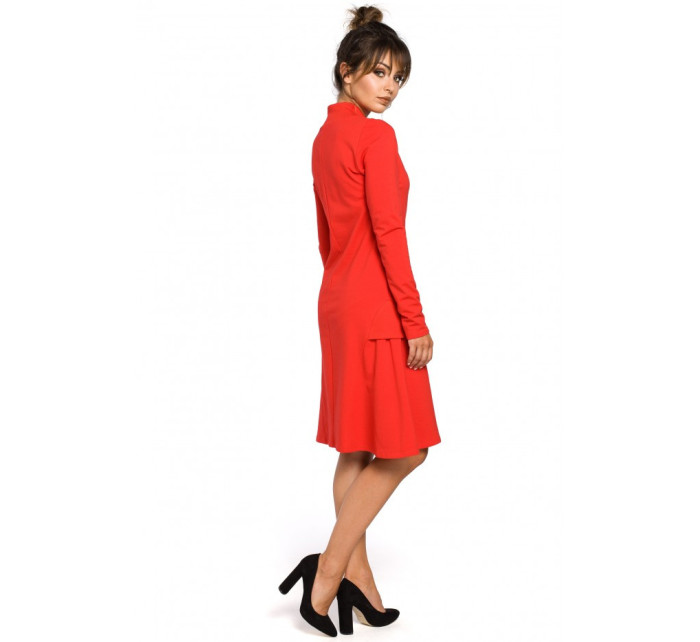 B044 Trapézové šaty s žebrovaným lemováním - červené