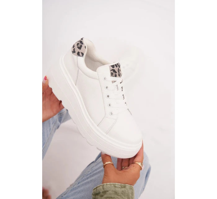 Kožené dámské tenisky na platformě Panterka Vinceza 89144 Bílé Kožené dámské tenisky na platformě Panterka Vinceza 89144 Bílé