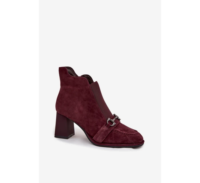 Dámské kotníkové boty z přírodního semiše na podpatku model 21714172 bordó - Artiker