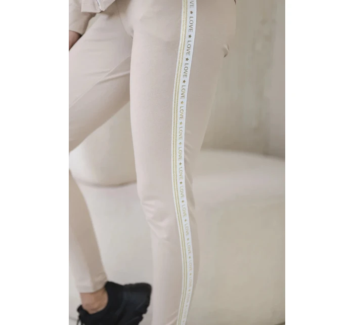 Dámská bavlněná souprava s proužky a stahovacími lemy béžový Dámská bavlněná souprava s proužky a stahovacími lemy béžový