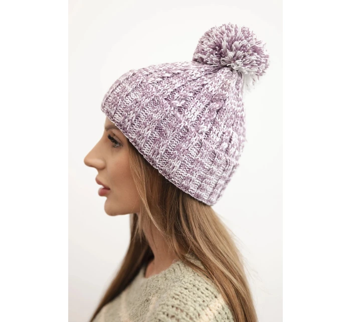 Dámská zimní čepice s bambulí z vlny model 21725326 fialová - K-Fashion Dámská zimní čepice s bambulí z vlny model 21725326 fialová - K-Fashion