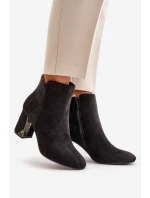 Zateplené Kotníkové Boty Na Podpatku S Zrcadlovým Prvkem Černé Silvare Zateplené Kotníkové Boty Na Podpatku S Zrcadlovým Prvkem Černé Silvare