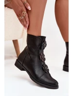 Zateplené dámské kotníkové boty na ploché podrážce s ozdobnými květinami černé Pravienne Zateplené dámské kotníkové boty na ploché podrážce s ozdobnými květinami černé Pravienne