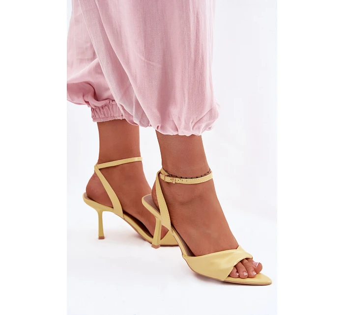 Dámské sandály na podpatku z eko kůže žluté model 22092099 - Boto