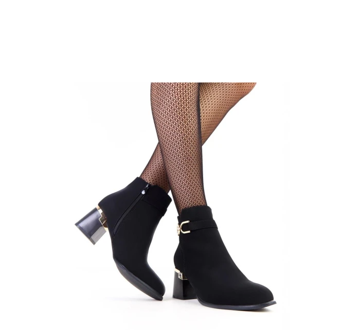 Boty na podpatku model 218813 Solea Boty na podpatku model 218813 Solea