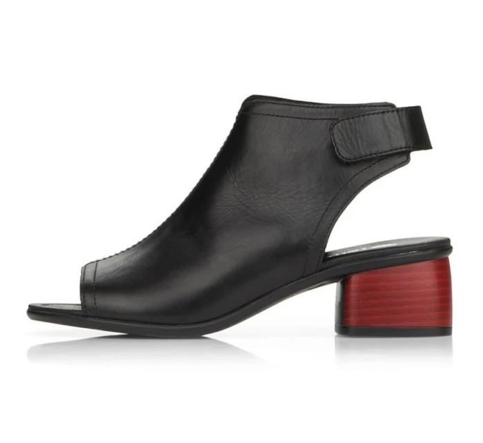 Kožené pohodlné sandály Remonte W RKR654 Kožené pohodlné sandály Remonte W RKR654