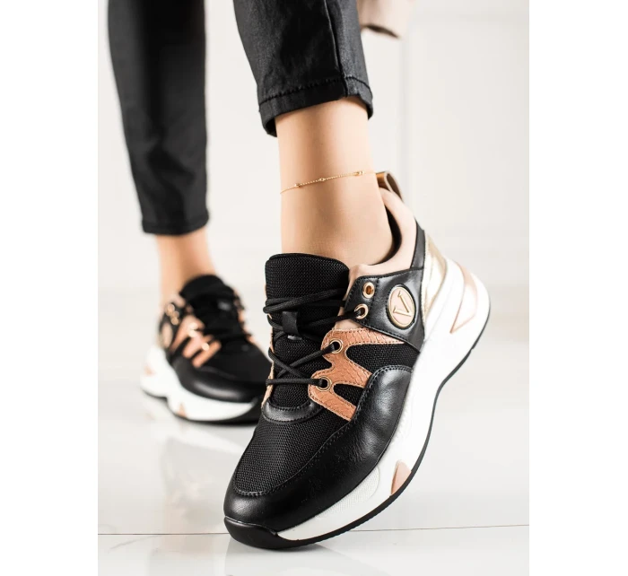 Výborné dámské  tenisky černé bez podpatku