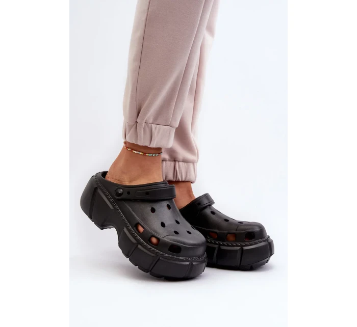 Dámské pěnové pantofle na masivní podrážce černá Witima Dámské pěnové pantofle na masivní podrážce černá Witima