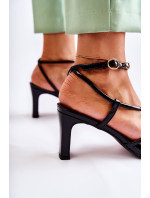 Klasické lakované sandály na podpatku černé Milani
