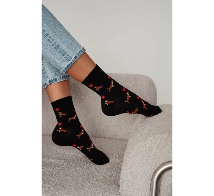 Dámské valentýnské ponožky jezevčíci 0200.201