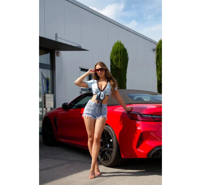 Dámský sexy zavinovací top s krajkou R1300A modrý s květy - J. Stars Dámský sexy zavinovací top s krajkou R1300A modrý s květy - J. Stars