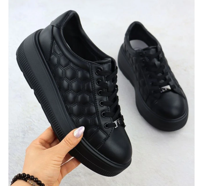 W  polobotky na platformě dámské model 21305460 - FILIPPO