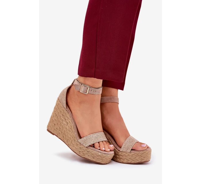 Dámské Sandály Na Klínu S Pletením Khaki model 21687944 - Boto