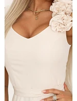 model 22067486 Elegantní večerní maxi šaty s rozparkem a růžemi béžové - numoco