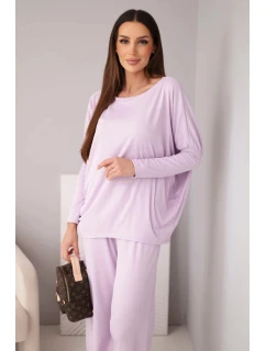 Dámská souprava z viskózy s volnou blůzou a kalhotami světle fialová
