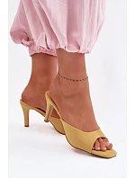 Dámské pantofle na podpatku Žluté model 22092050 - Boto