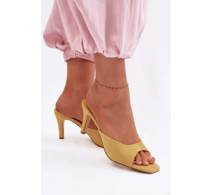 Dámské pantofle na podpatku Žluté model 22092050 - Boto