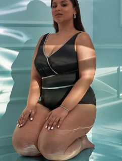 Plavky s plnými košíčky Ava SKJ 62 Black