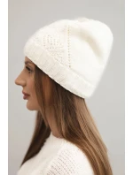 Dámská zimní čepice z vlny a s geometrickým vzorem model 21753187 ecru - K-Fashion