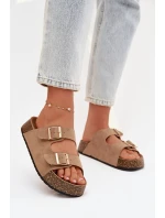 Dámské pantofle na korkové platformě se zlatými sponami tmavě béžové model 21919279 - EVENTO Dámské pantofle na korkové platformě se zlatými sponami tmavě béžové model 21919279 - EVENTO