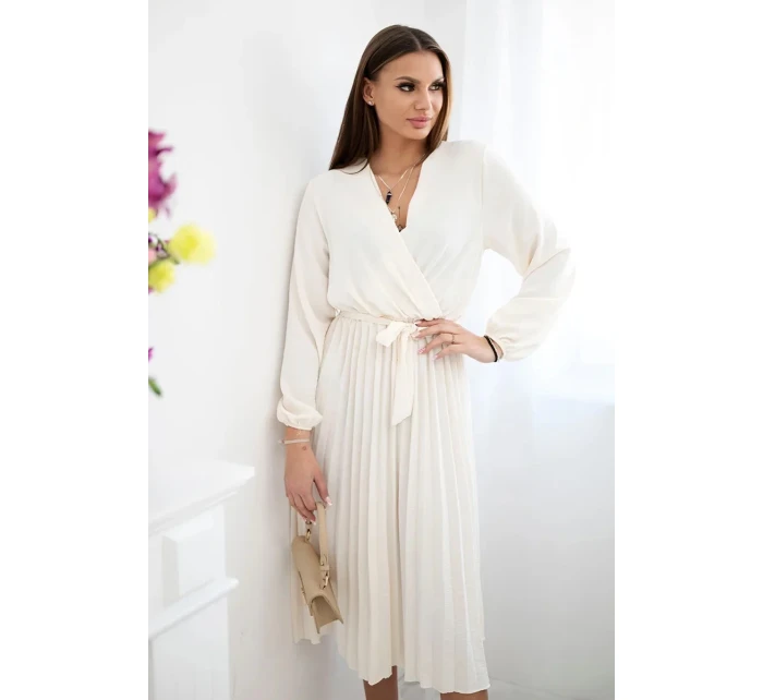 Šaty se lemem světle béžová model 21908583 - K-Fashion Šaty se lemem světle béžová model 21908583 - K-Fashion