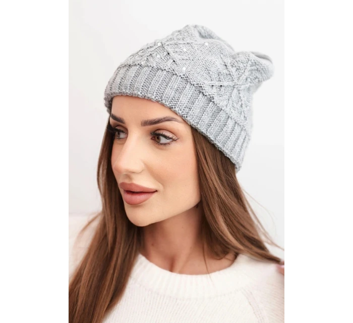 Dámská zimní čepice s vlnou a ozdobným pletením s perličkami K470 světlá šedá Dámská zimní čepice s vlnou a ozdobným pletením s perličkami K470 světlá šedá