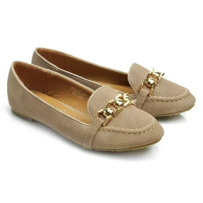 Skvělé hnědé baleríny se zlatým řetízkem