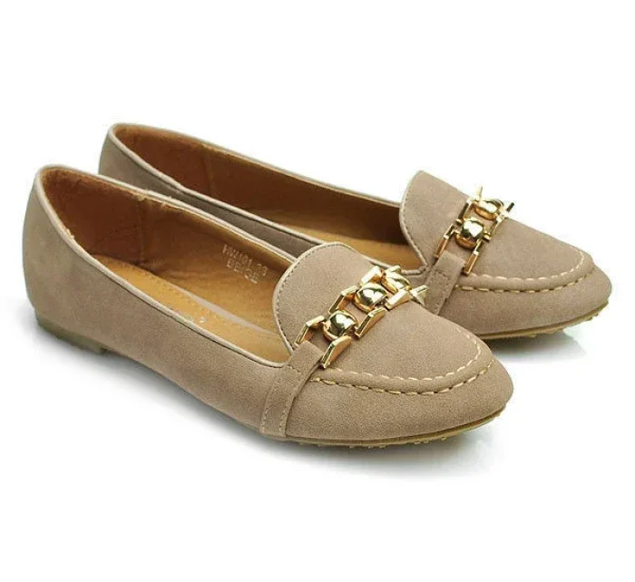 Skvělé hnědé baleríny se zlatým řetízkem