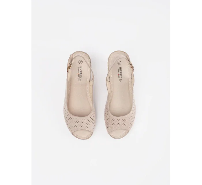 Exkluzívní  sandály dámské hnědé na klínku