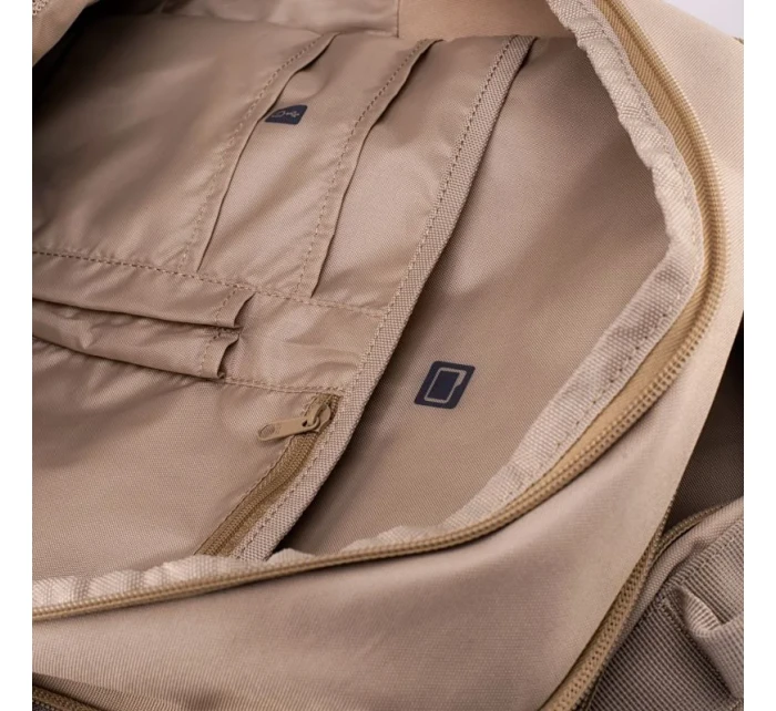 Batoh  37 model 20648300 - Magnum