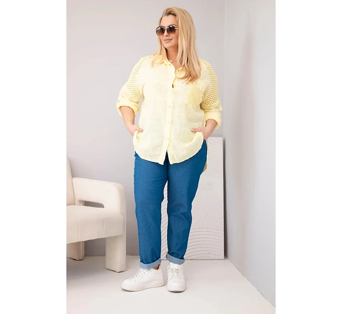 Dámská bavlněná košile Plus Size s límečkem a krajkovou vsadkou žlutá Dámská bavlněná košile Plus Size s límečkem a krajkovou vsadkou žlutá