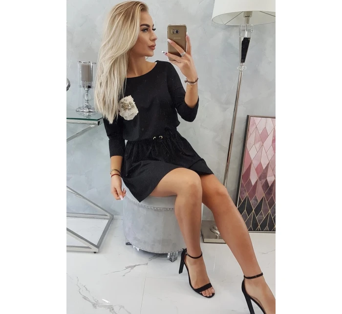 Šaty s flitrovou kapsou černé Šaty s flitrovou kapsou černé