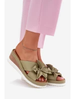 Kožené Dámské Sandály Na Klínu S Dekorativním  Zelené model 21695995 - Artiker