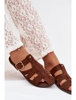 Dámské nazouváky na ploché podrážce s pásky a zlatou sponou Bežové model 22032105 - Boto