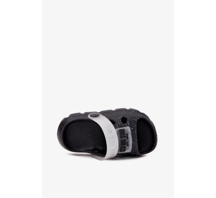 Dětské pěnové pantofle Big Star – černé Dětské pěnové pantofle Big Star – černé