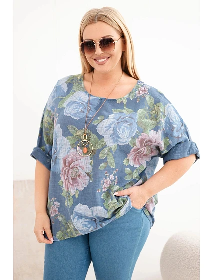 Dámská bavlněná model 22212438 Plus Size s krátkým rukávem a květinovým vzorem džínová - K-Fashion Dámská bavlněná model 22212438 Plus Size s krátkým rukávem a květinovým vzorem džínová - K-Fashion