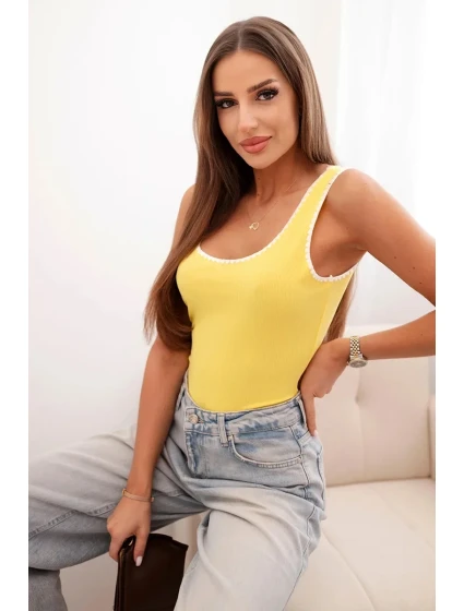 Dámská pruhovaná body s krajkovým lemováním žluté