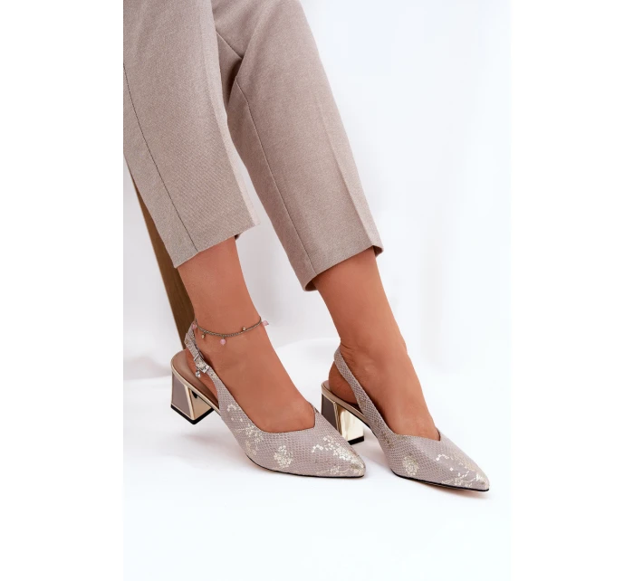 Kožené Dámské Sandály Na Podpatku Se model 21691268 - VINCEZA Kožené Dámské Sandály Na Podpatku Se model 21691268 - VINCEZA