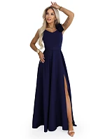 model 22043331 Elegantní večerní maxi šaty s rozparkem a růžemi tmavě modré - numoco